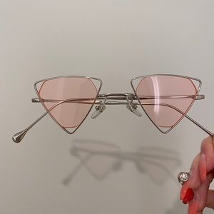 Cute pink triangle decorated sunglasses